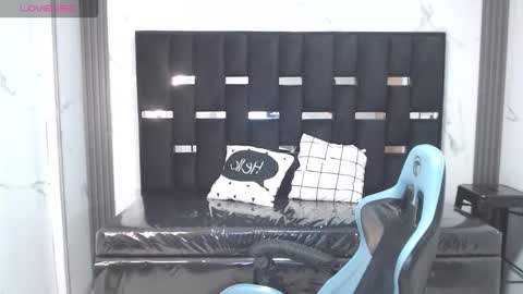 Britney  online show from February 6, 2:59 am