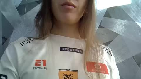 BritneyxKittens online show from January 14, 8:08 am