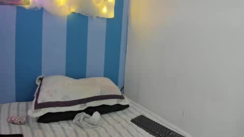 britny online show from December 4, 11:52 am