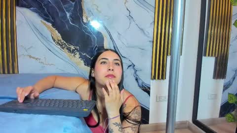 brittanyy20 online show from October 9, 11:03 am