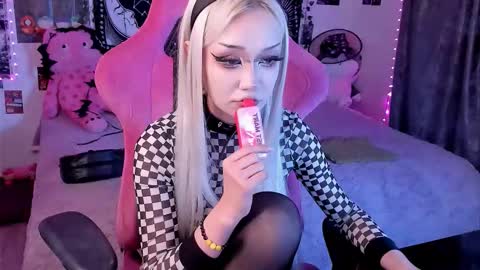 Martha online show from November 11, 12:35 pm