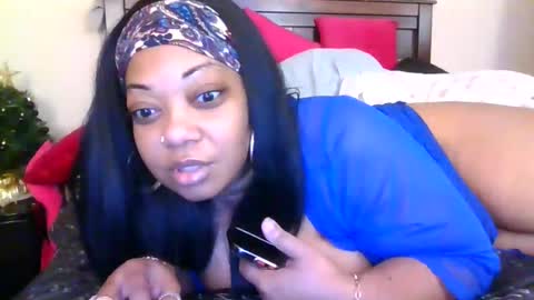 brownroundrenee online show from December 5, 12:28 pm