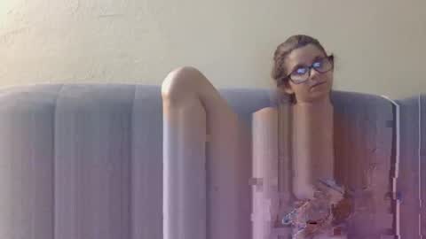 brutecia online show from September 23, 6:39 pm