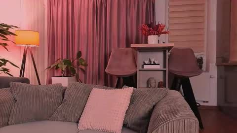 MayaCroft online show from January 11, 4:23 pm