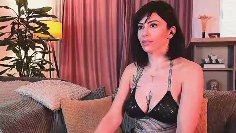 MayaCroft online show from February 5, 11:23 am