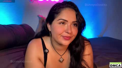  MARY BUNNY  online show from January 11, 6:40 am