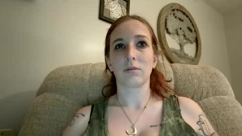 butcherbaby online show from December 9, 6:55 am