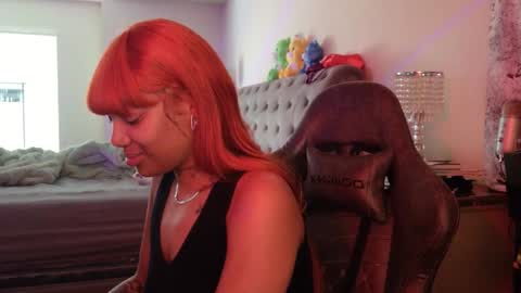 Snapshot of butterflybootyy chatting on October 16, 2:20 pm butterfly booty online show from October 16, 2:20 pm