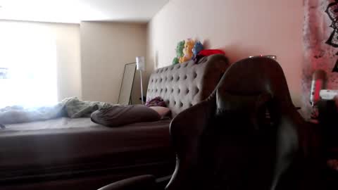 Snapshot of butterflybootyy chatting on October 3, 8:25 pm butterfly booty online show from October 3, 8:25 pm