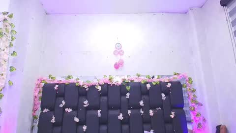 Carolina online show from September 19, 3:27 am