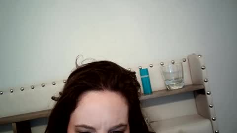 Caitie Citrine online show from December 5, 7:06 pm