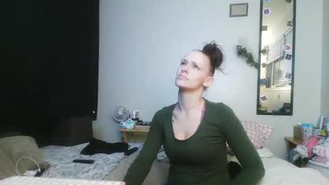 caliibaddie online show from February 25, 8:25 am