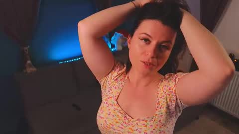 Xandra online show from November 22, 6:54 pm