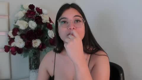 Camila online show from December 19, 8:23 pm