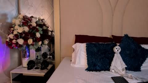 Camila online show from October 18, 7:48 pm