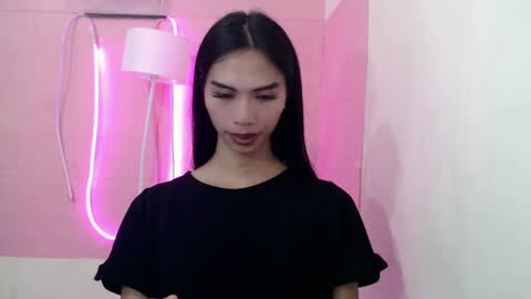 Camilla online show from February 10, 11:25 am