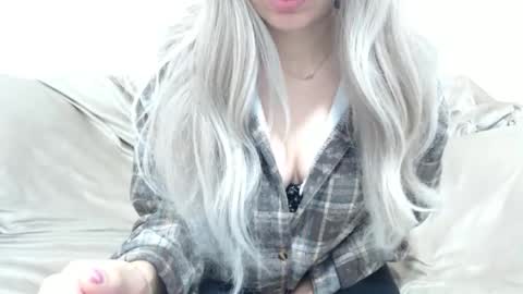 CamilleBunny online show from February 2, 3:27 am