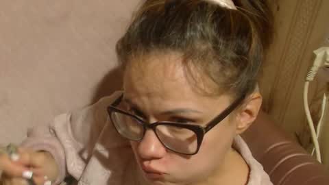 Snapshot of candylady13 chatting on October 23, 5:08 pm say meow and send tips online show from October 23, 5:08 pm