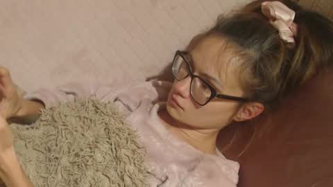 say meow and send tip  online show from October 27, 6:13 pm