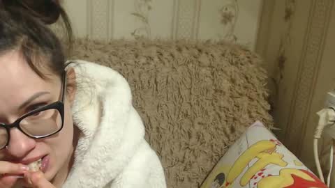 say meow and send tip  online show from February 17, 3:55 pm