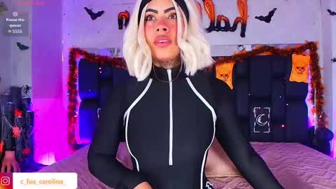 Aura  online show from October 15, 11:57 am