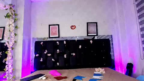 Aura  online show from September 22, 12:03 pm