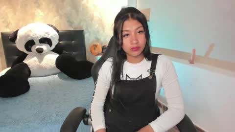 Canela online show from October 11, 5:45 am