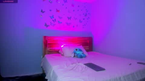 Canela online show from October 8, 1:54 am