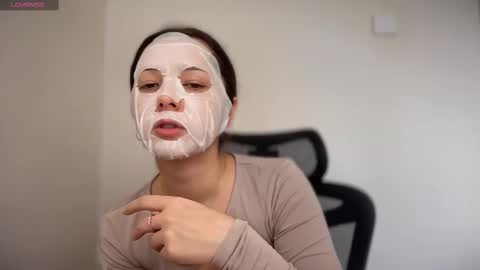 Emma online show from February 14, 10:49 am