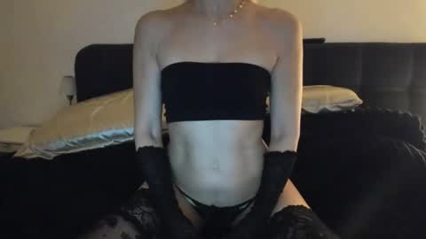 CarinaFine online show from February 3, 6:22 am