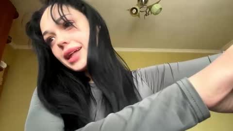 Sindy online show from February 23, 7:30 am