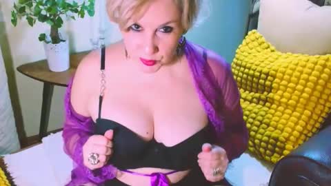 Carmen online show from January 7, 10:01 am