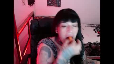 Snapshot of carmillaross chatting on January 7, 12:41 pm CARMILLA ROSS online show from January 7, 12:41 pm