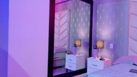 caro_adams1 online show from January 15, 11:49 am