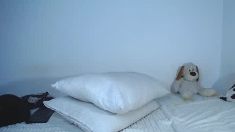 Snapshot of carolina_ml chatting on October 14, 6:32 pm CarolinaM online show from October 14, 6:32 pm