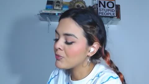 Snapshot of carolina_ml chatting on October 9, 5:17 pm CarolinaM online show from October 9, 5:17 pm