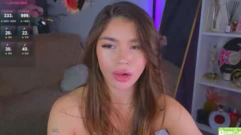 Caroline online show from November 25, 6:04 am