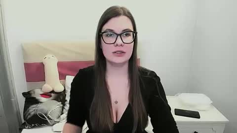 CarolineAmore online show from December 3, 3:36 pm