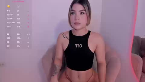carolinna_ online show from September 9, 12:49 pm