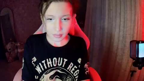 carysgs online show from December 3, 8:44 pm