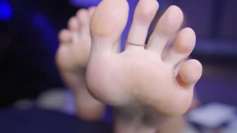 Seductress Cassia  FINDOM AND SADISM  NO NUDE online show from February 25, 5:44 pm