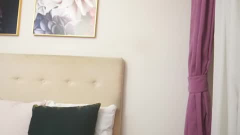 CassieHilton online show from April 16, 9:39 pm