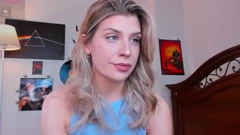 Im Cassie3 online show from November 14, 11:10 am