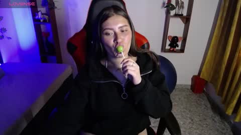 cata_lover1 online show from October 2, 5:29 pm