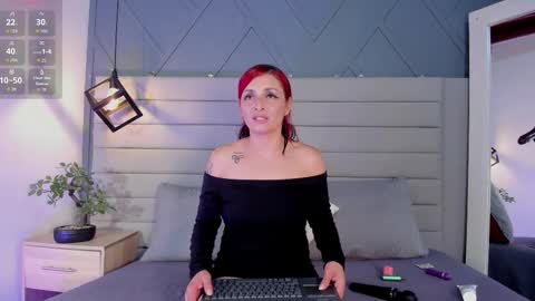 cataleya_marin_ online show from March 2, 8:15 pm