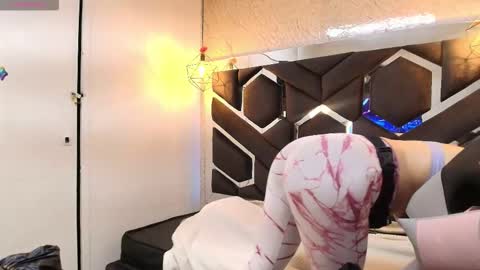 Cataleya online show from November 4, 11:15 am