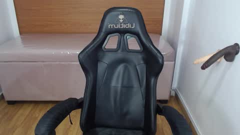 catalina25_t online show from October 24, 9:00 pm