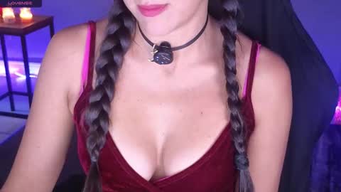 catherinstone online show from November 3, 10:52 am