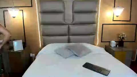 caylincollins online show from February 8, 7:16 pm