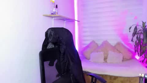 celeste_bonnet1 online show from October 26, 1:01 am